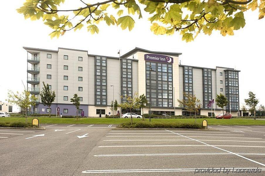 Premier Inn Dublin Airport Swords Ngoại thất bức ảnh