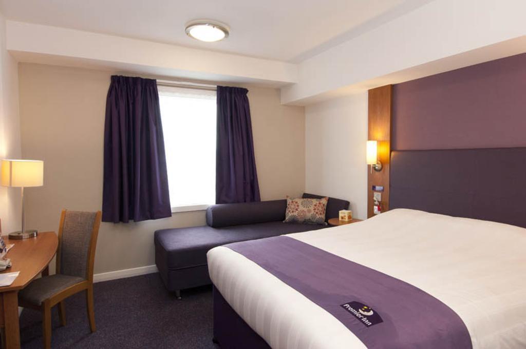 Premier Inn Dublin Airport Swords Phòng bức ảnh