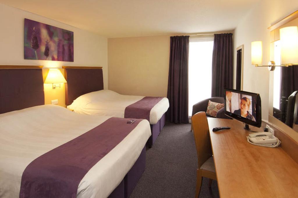 Premier Inn Dublin Airport Swords Phòng bức ảnh