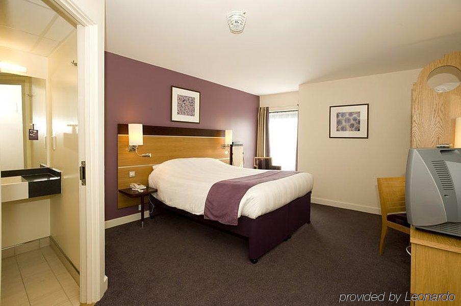 Premier Inn Dublin Airport Swords Phòng bức ảnh