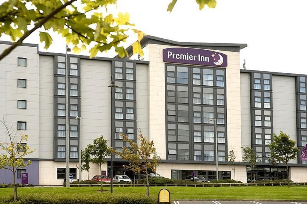 Premier Inn Dublin Airport Swords Ngoại thất bức ảnh