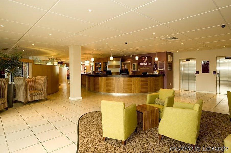 Premier Inn Dublin Airport Swords Ngoại thất bức ảnh